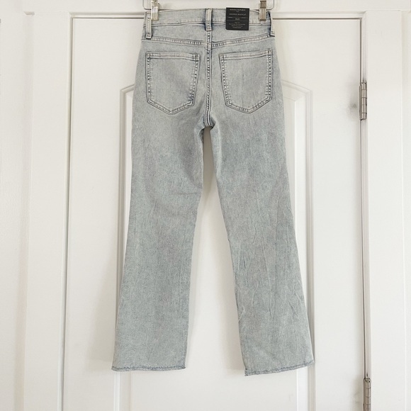 Banana Republic Cropped Bootcut Jean Light Wash - 25 - Picture 5 of 7